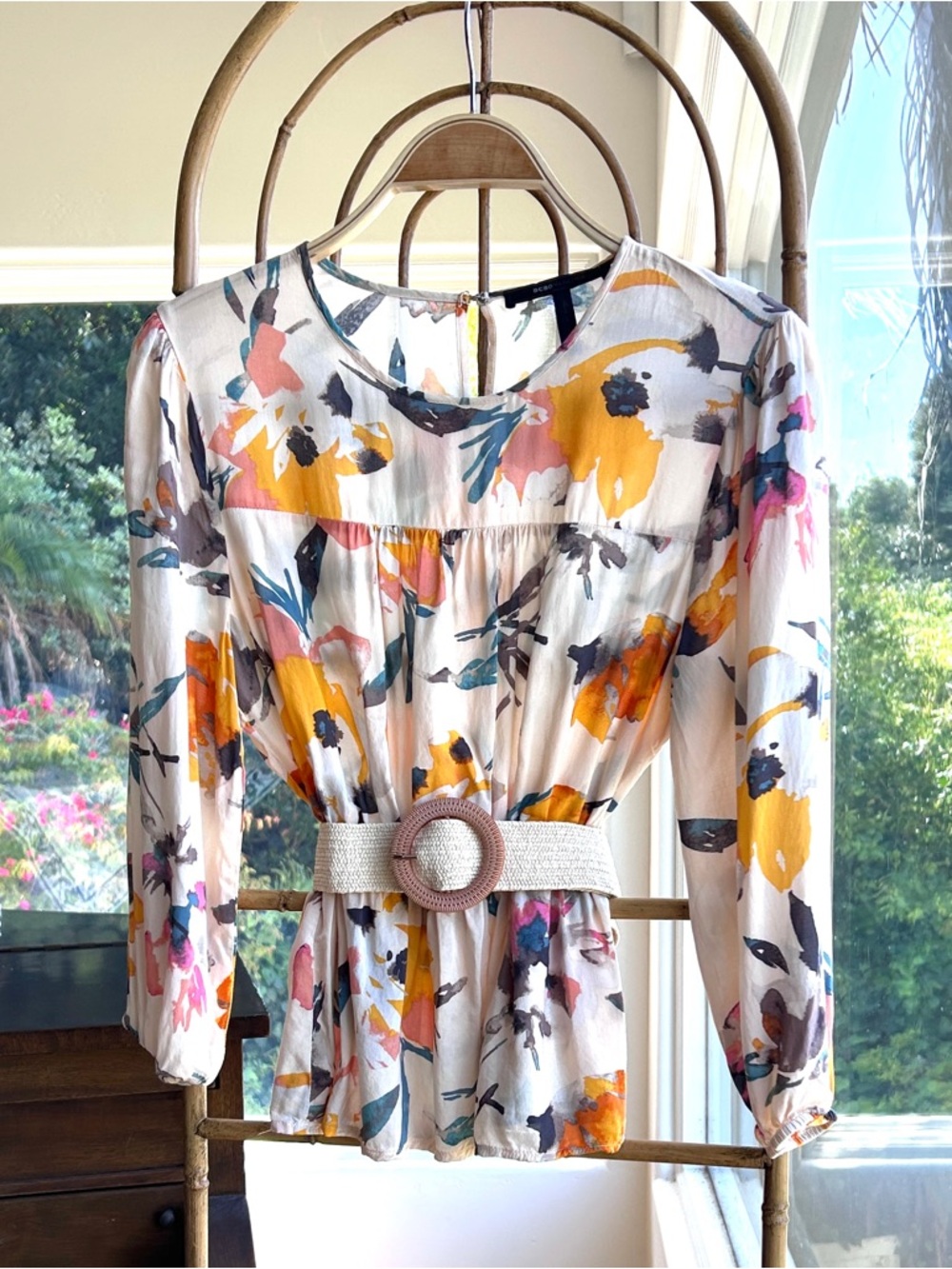 BCBGMaxAzria Cream Floral Peplum Blouse with Belt Size Small